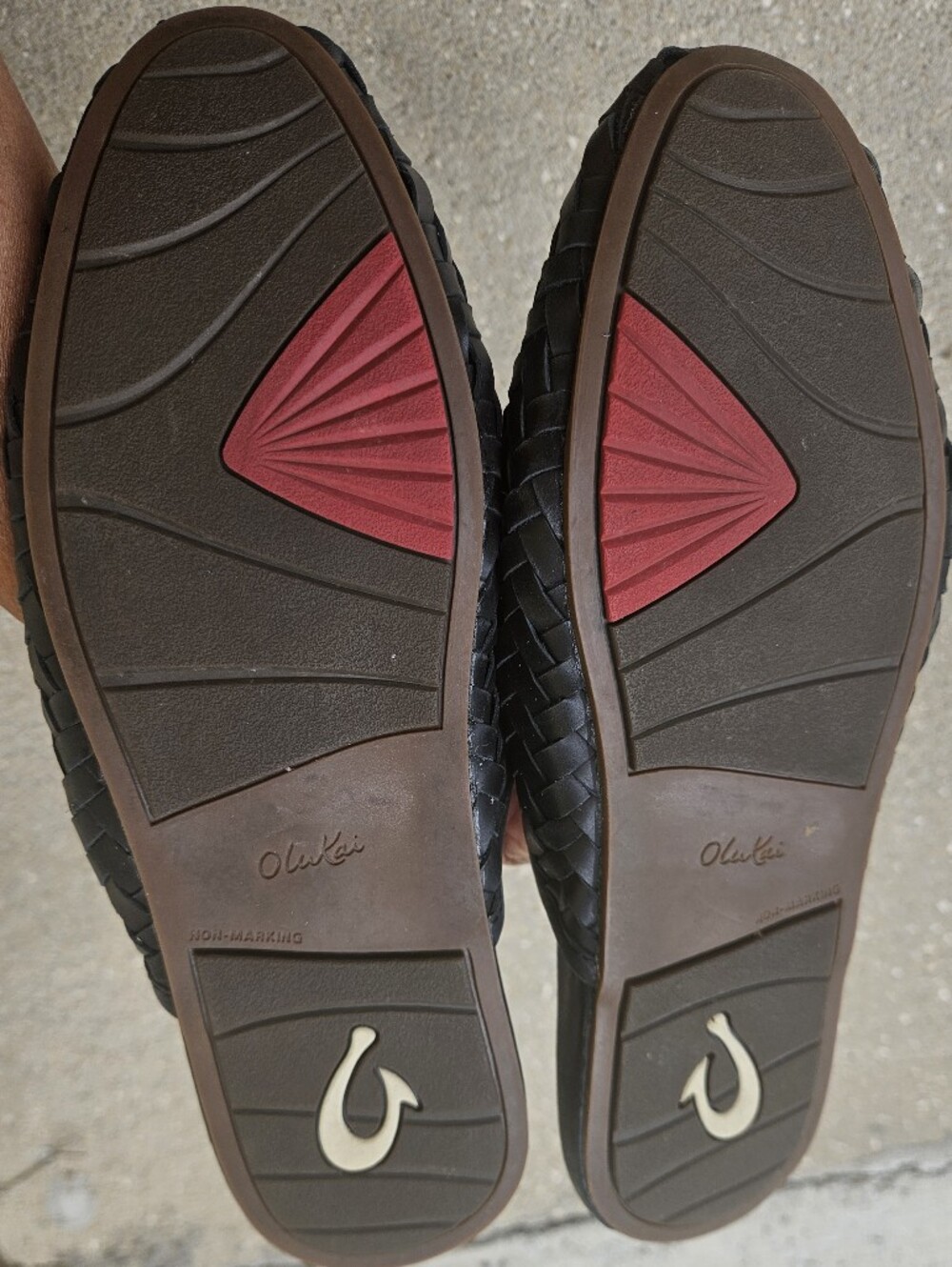 NWOT! Olukai Polynesian Mi'i Onyx Black Slip On Women Woven Soft Leather Mules - Picture 3 of 4